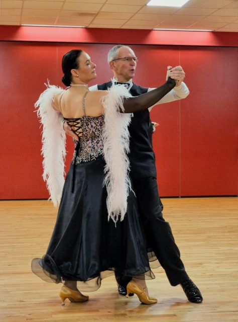 Thomas und Heike erreichten beim Senioren-Lechtanzfestival 2025 den 2. Platz bei 15 gestarteten Paaren.