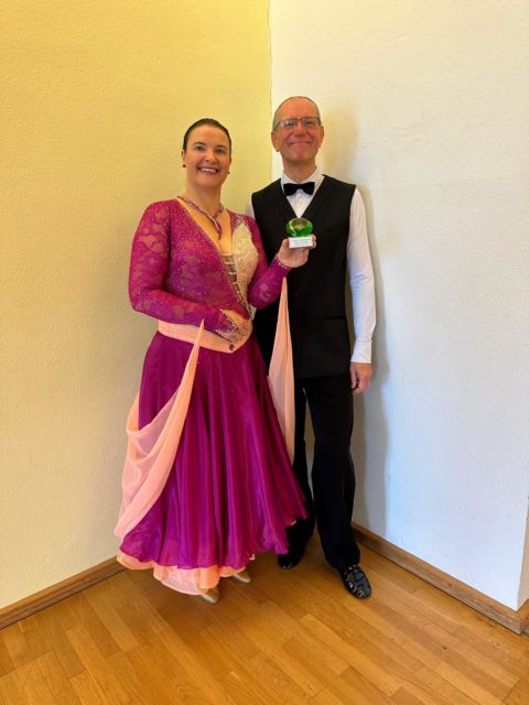 Thomas und Heike sind die Gewinner der Masters-III-B-Klasse beim Hallertauer Hopfenpokal 2025.